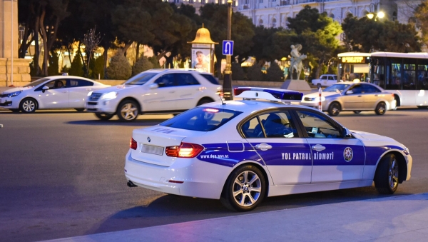 Sürücülərin cərimələnməmək üçün əl atdıqları "yollar"